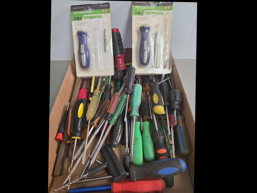 Assorted Screwdrivers (LPO)