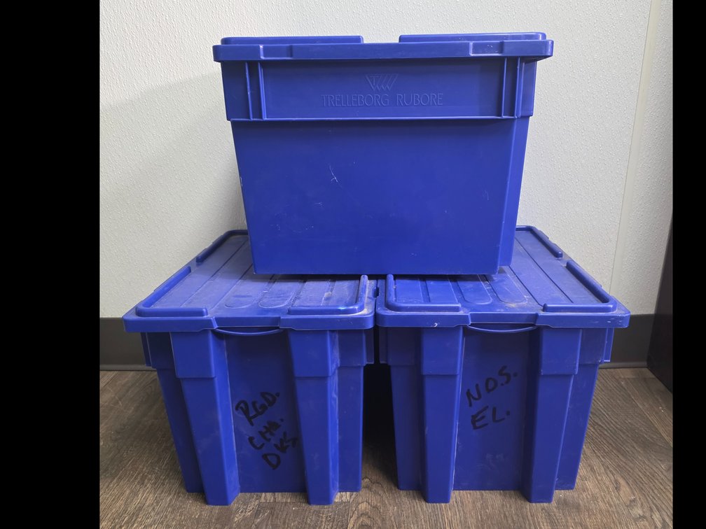 (3) Plastic Storage Containers w/Lids (LPO)