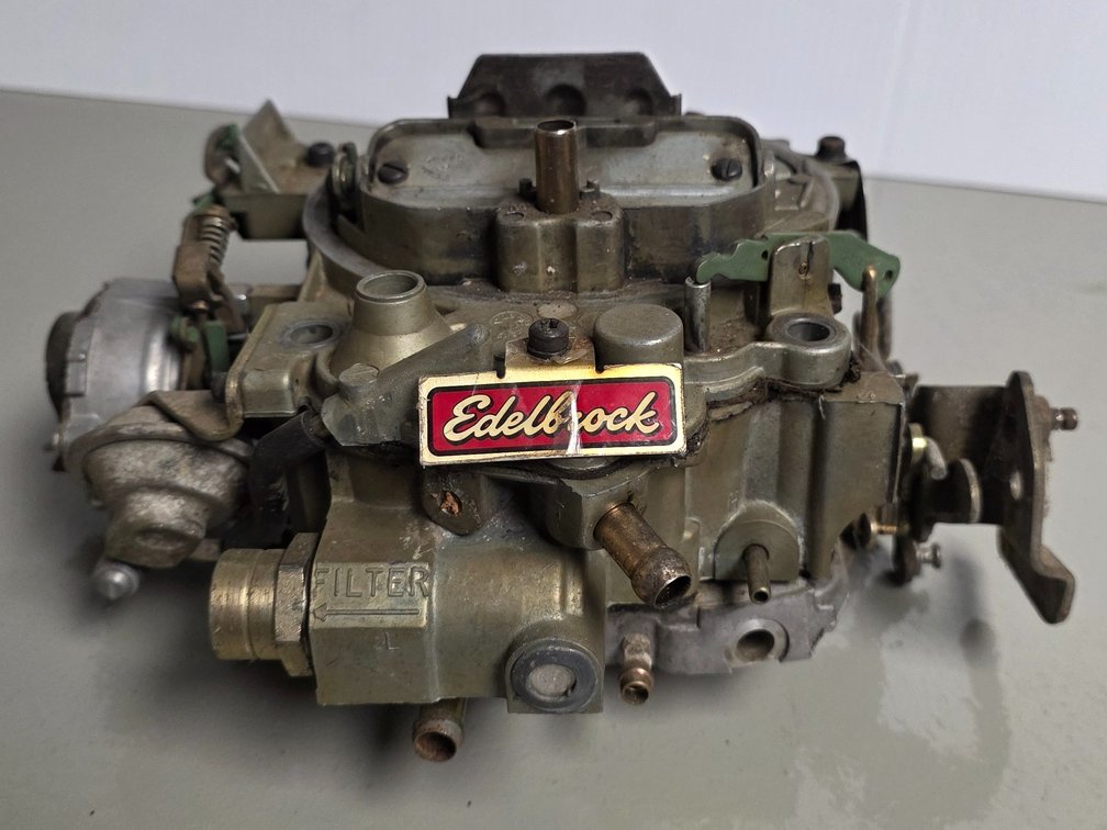 Edelbrock Carburetor