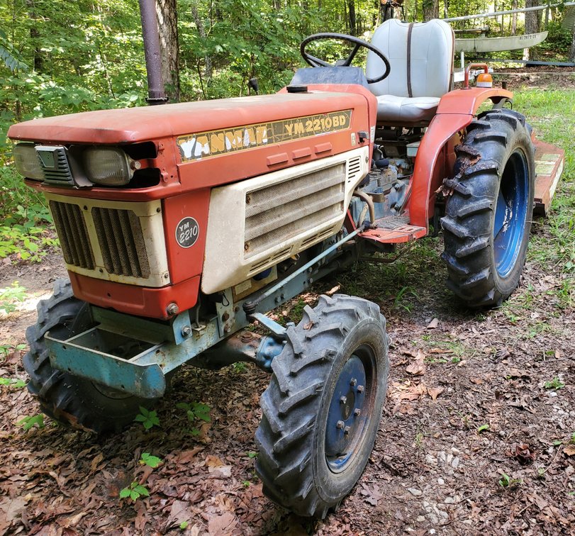 Yanmar YM2210BD 4WD Tractor w/Bush Hog (LPO)