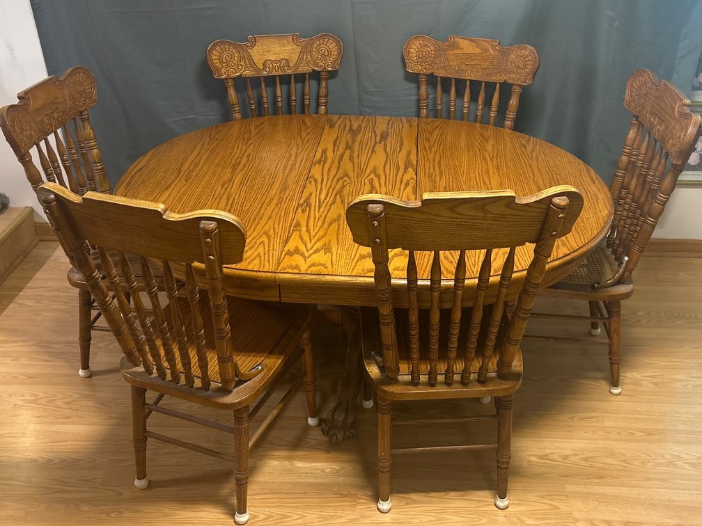 Oval Dining Table w/(6) Chairs (LPO)