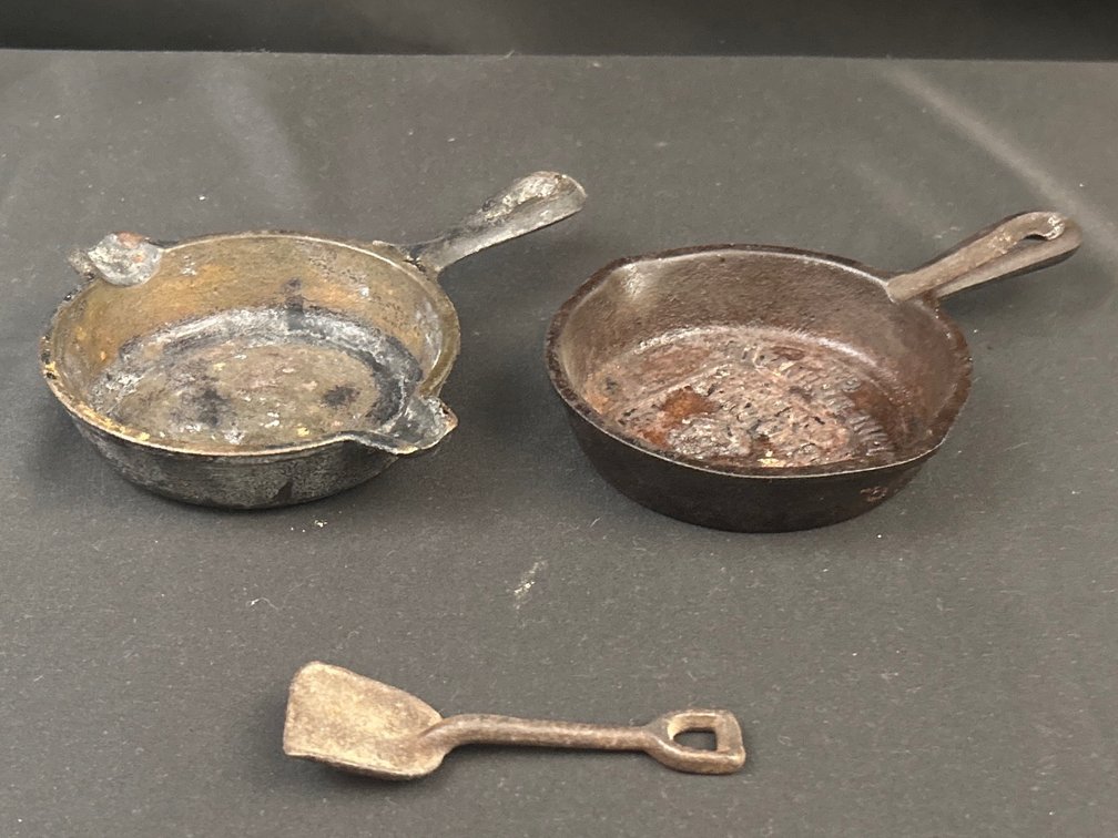 Lodge Ashtray, BSR Mini Advertising Skillet & Small Shovel