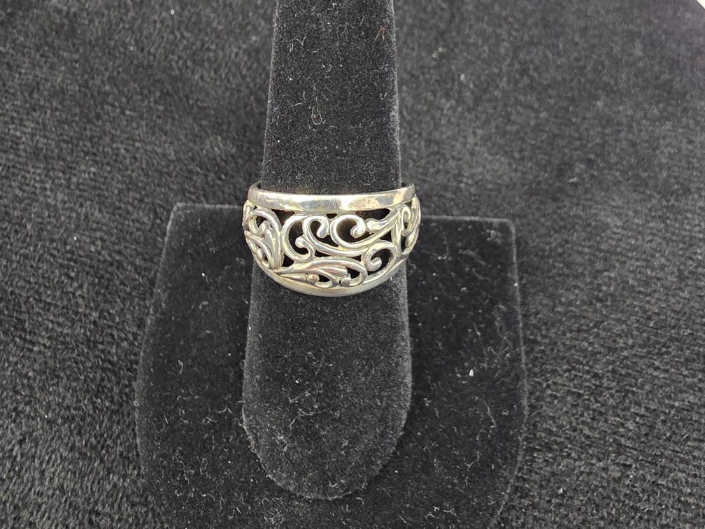 Filigree Ring (Marked Sterling Silver)