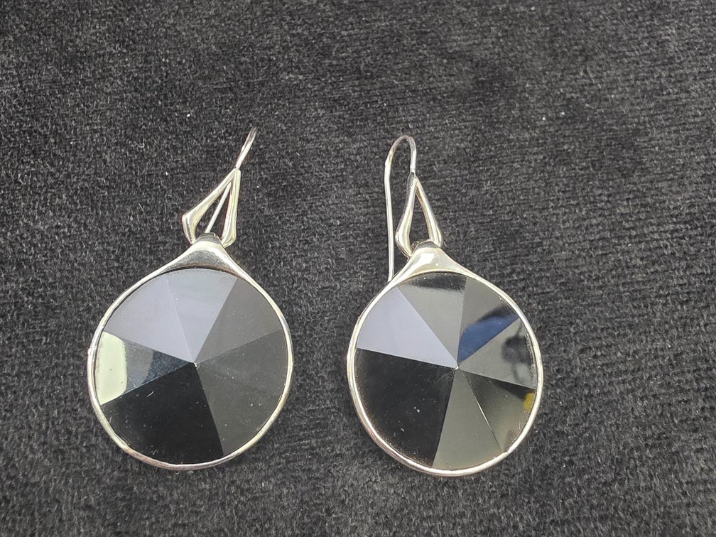 (1) Pair of Hematite Dangle Earrings (Marked Sterling Silver)