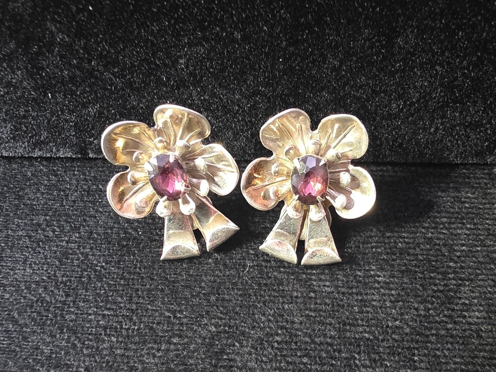 (1) Pair Purple Flower Earrings (Marked Sterling Silver)