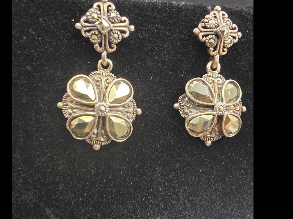 (1) Pair Dangle Earrings (Marked Sterling Silver)