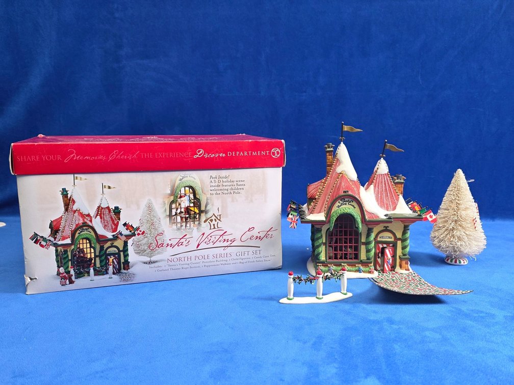 Department 56 "Santa's Visiting Center"