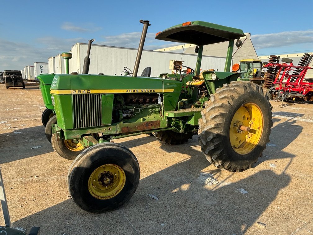 John Deere 2840 Tractor