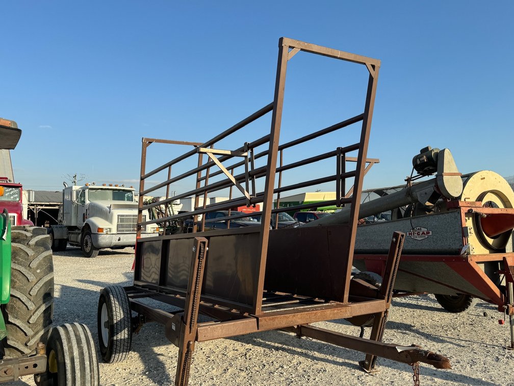 Portable Cattle Chute Load Top Deck