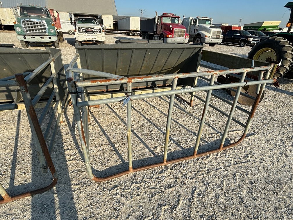 Cattle Feeder