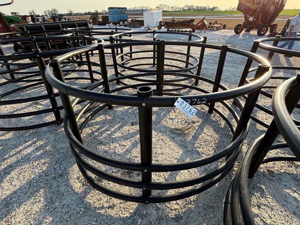 Hay Ring