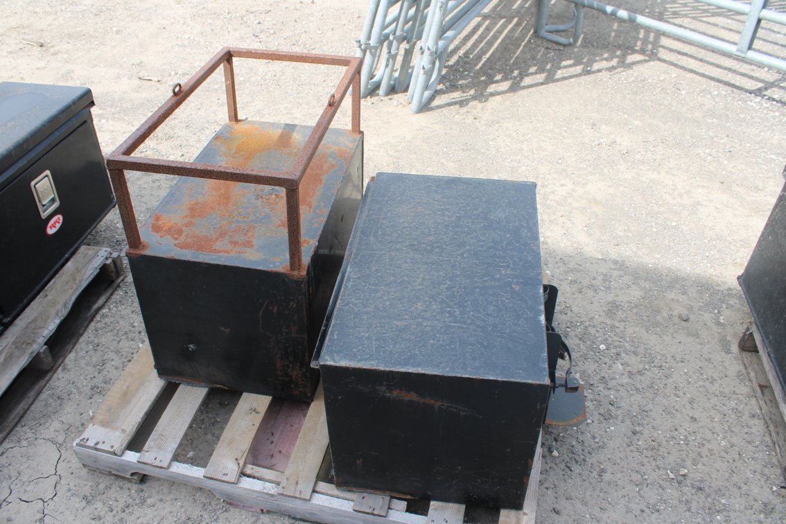 (2) 30" RKI Toolboxes