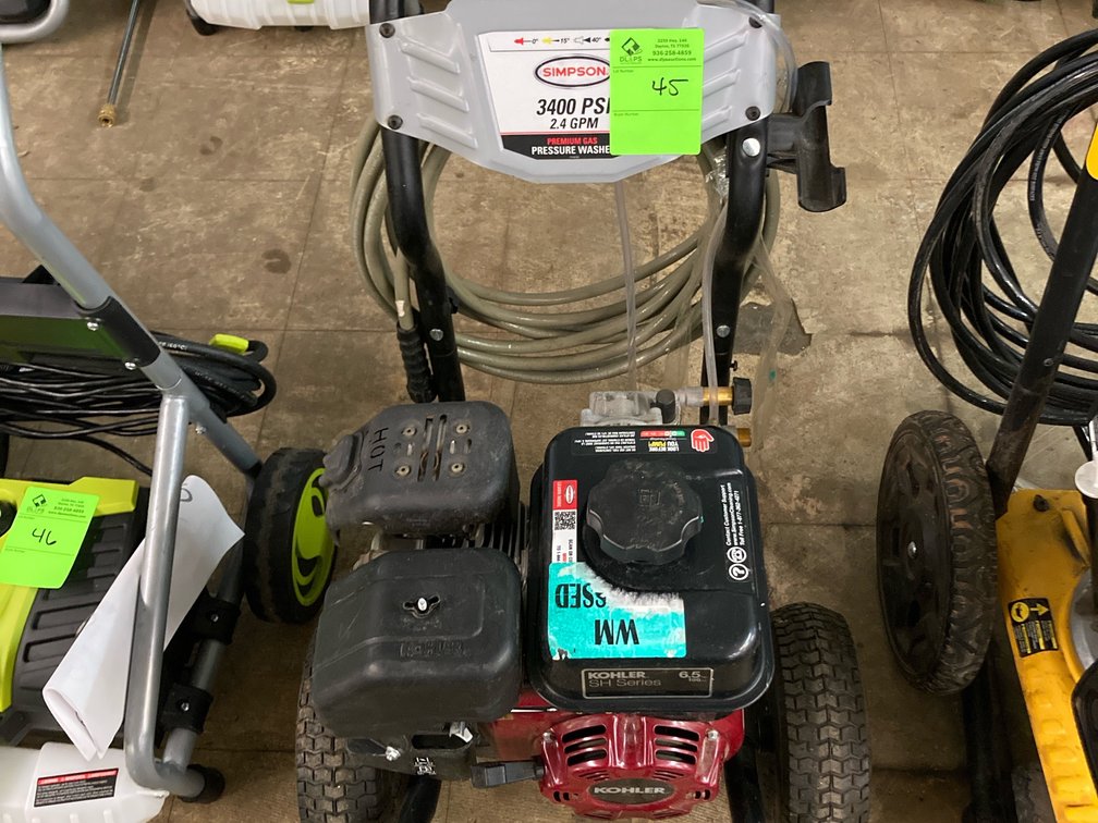 Simpson 3400psi gas powered pressure washer