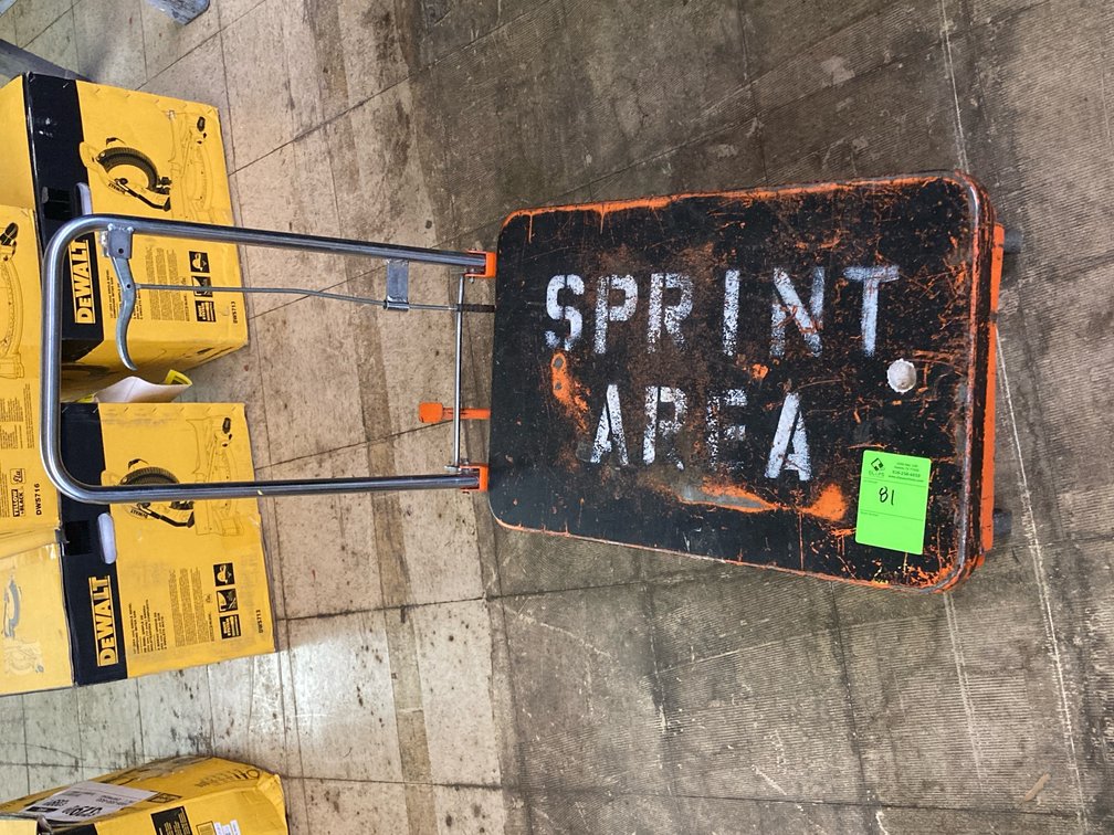 Rolling lift tables with 350 lb capacity