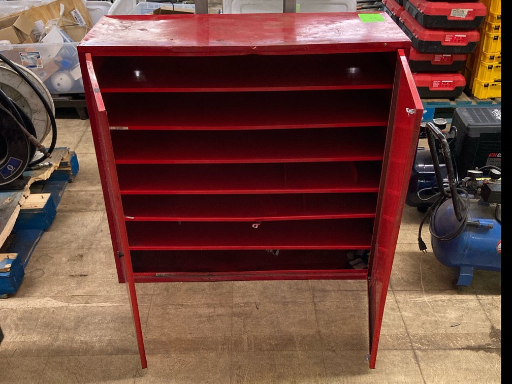 Shop cabinet