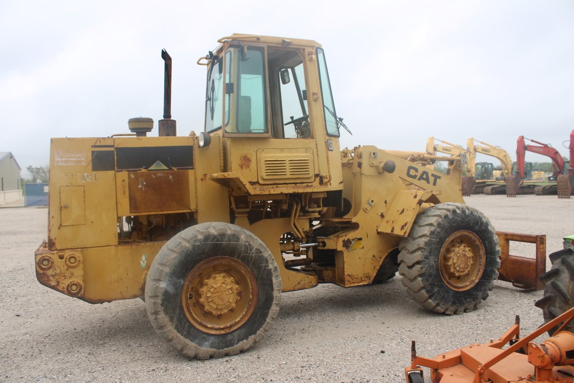 Caterpillar Front End Loader