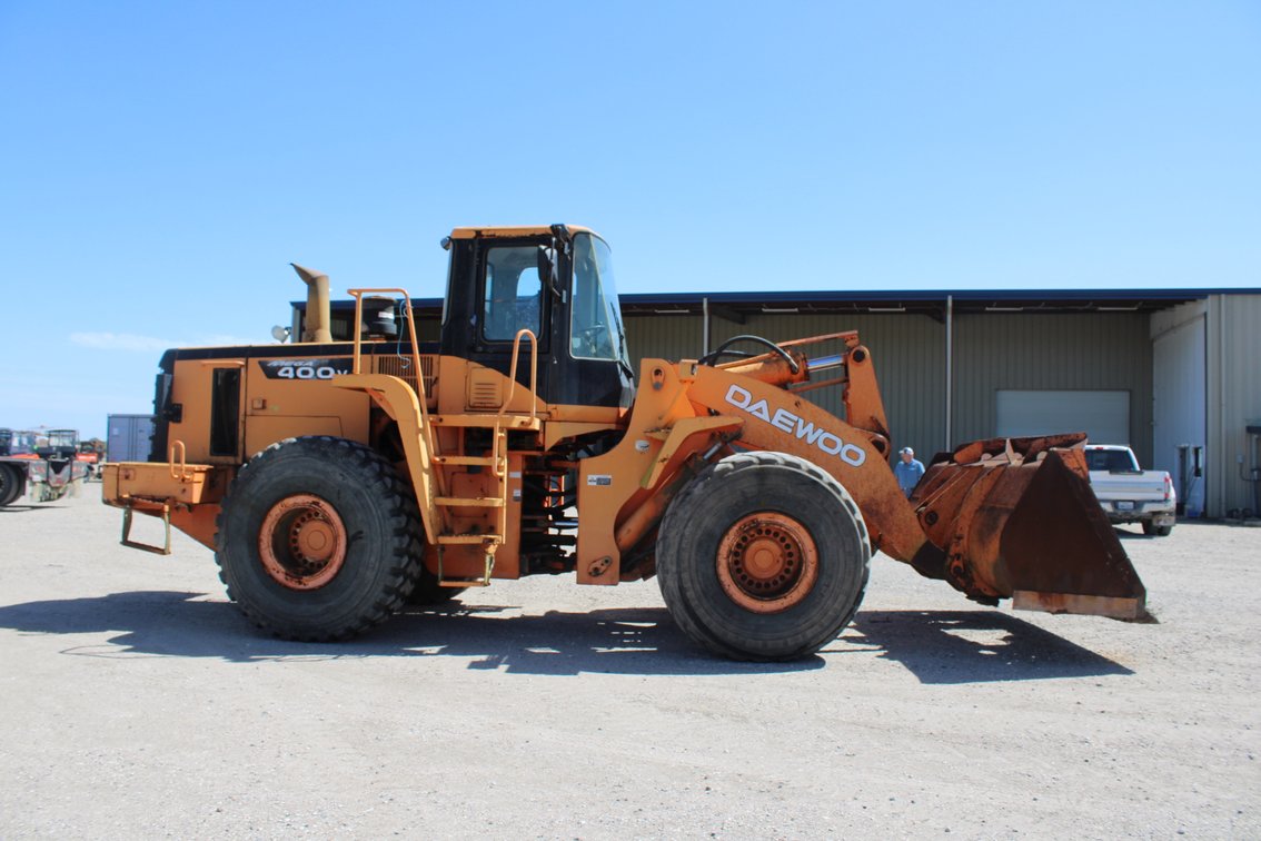 Daewoo Front End Loader