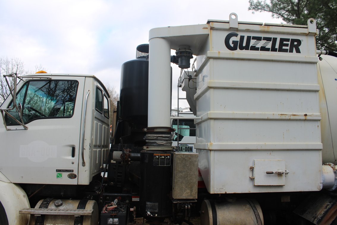 2007 Sterling LT9500 Truck  (Located in Ashdown, AR)