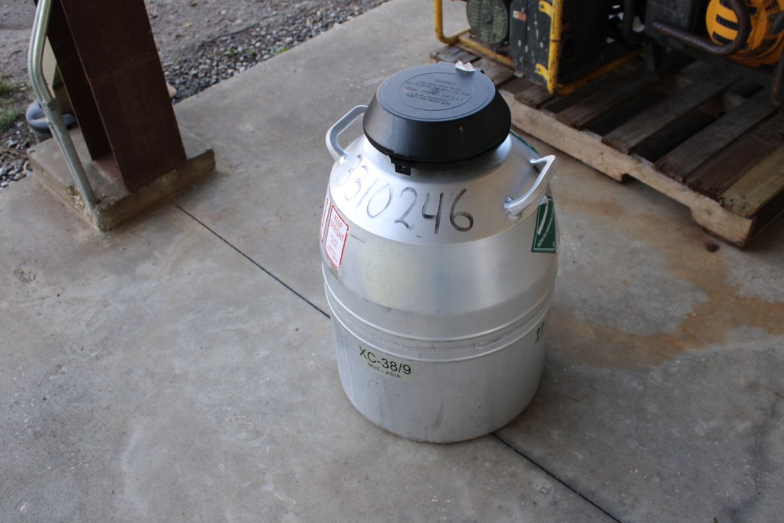 Livestock Semen Tank