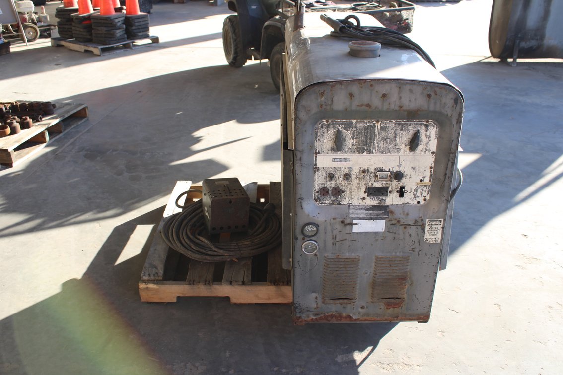 Lincoln Welding Machine