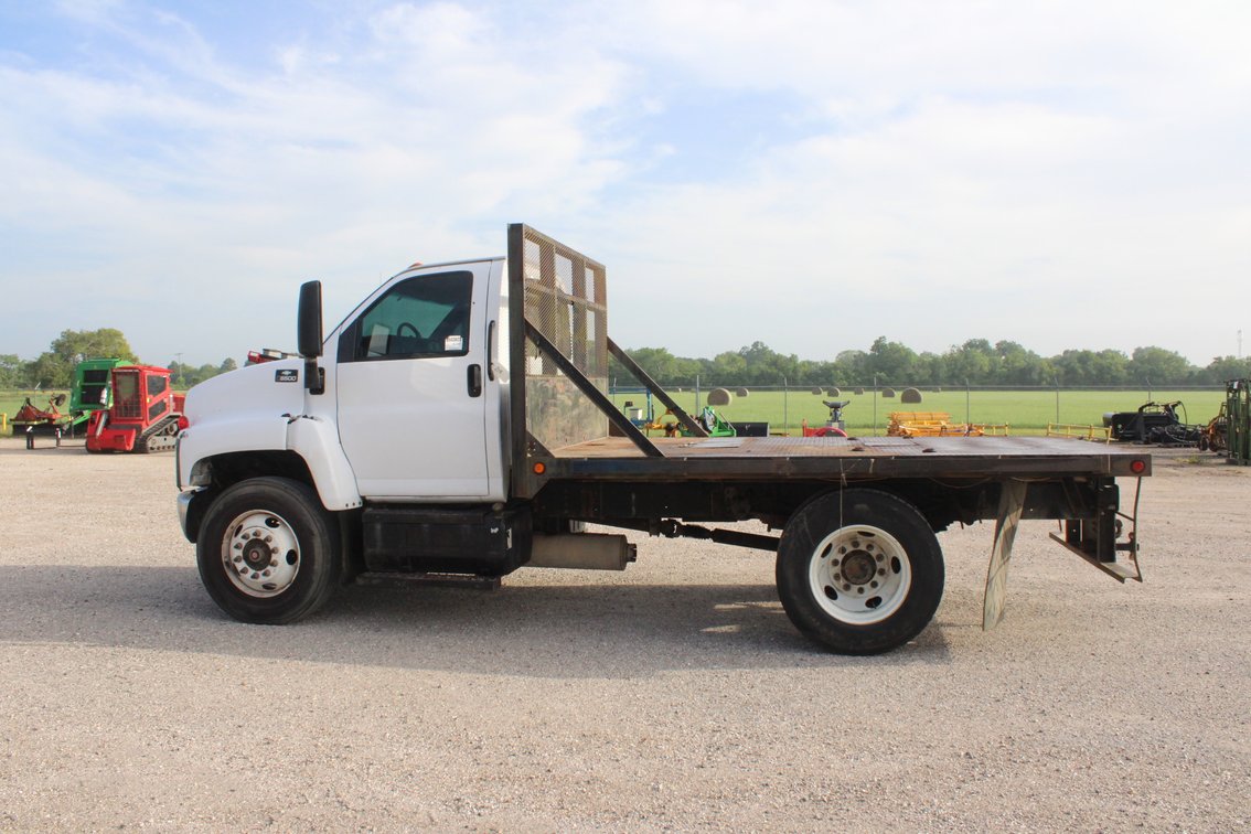 2006 Chevrolet C6500 Truck