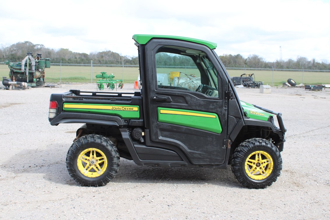2018 John Deere Gator XUV835R