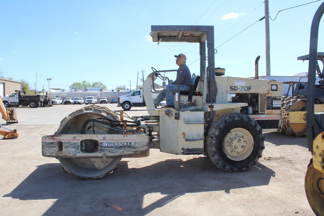 1995 INGERSOL RAND SD70F Sheep Foot Vibrating Roller