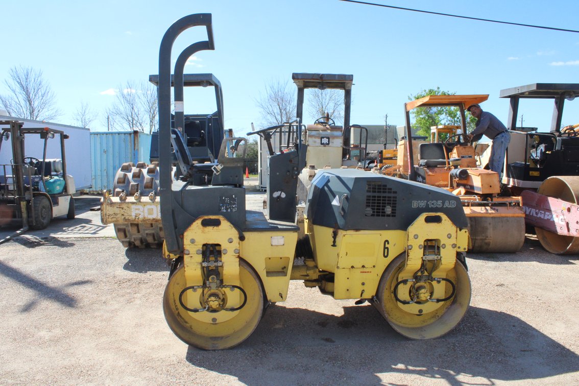 2002 BOMAG BW135AD VIBRATORY Tandem Roller