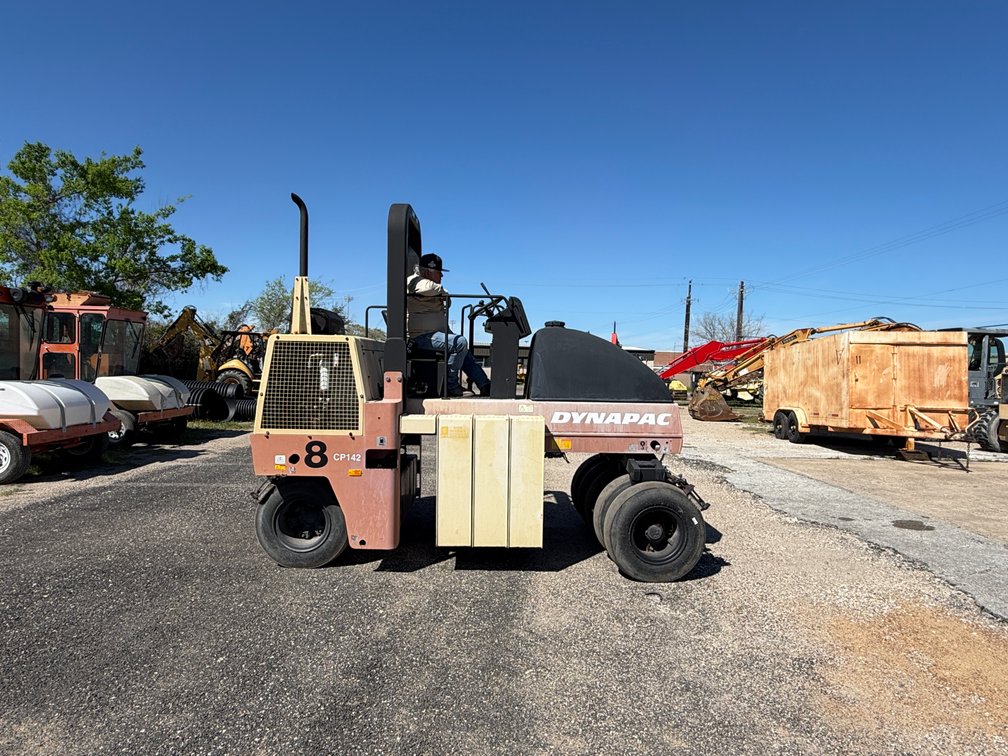 2006 DYNAPAC CP142 Tandem Pneumatic Roller