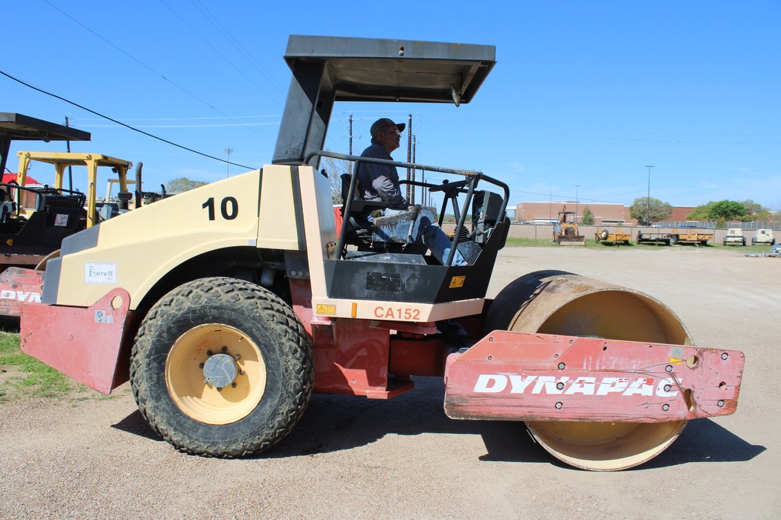 2006 DYNAPAC CA152D Smooth Drum Vibratory Roller