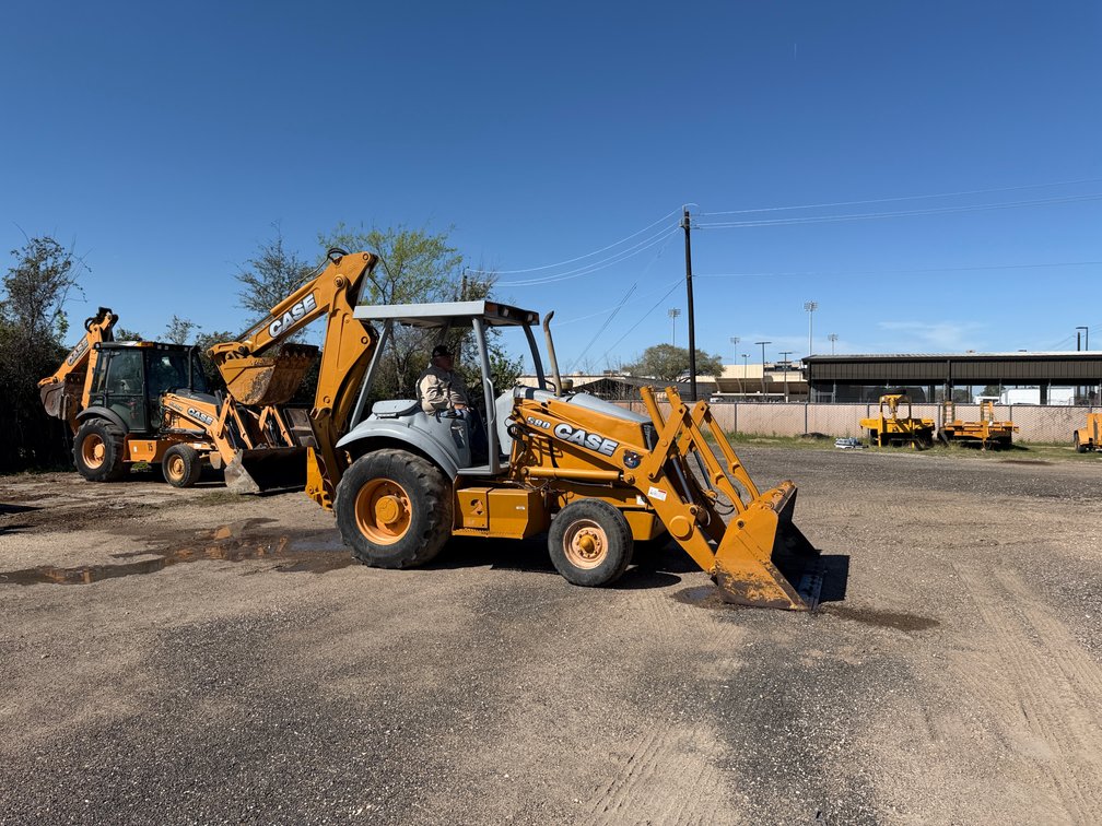 2001 CASE 580M Backhoe