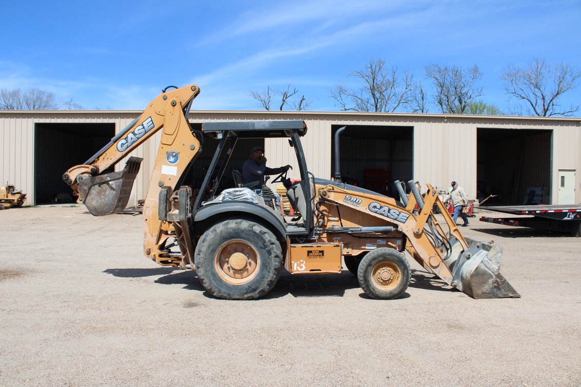 2012 CASE 580SN2D Backhoe