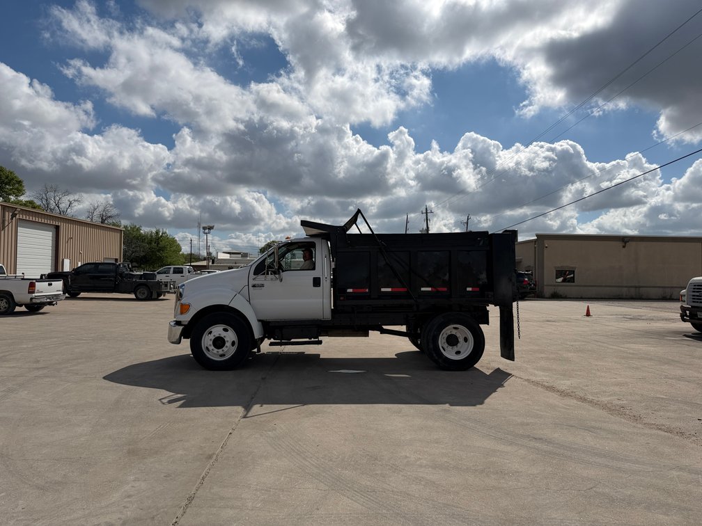2006 Ford F650 Dump Truck