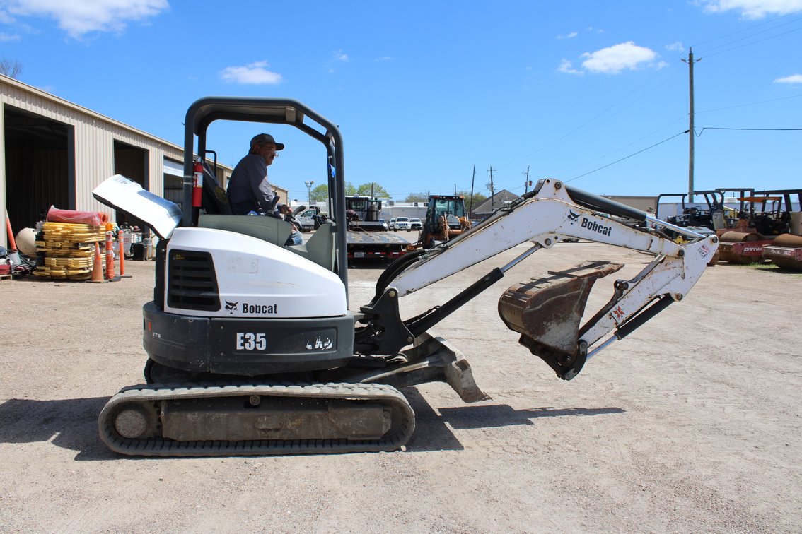 2014 BOBCAT E35 ZTS Mini Excavator
