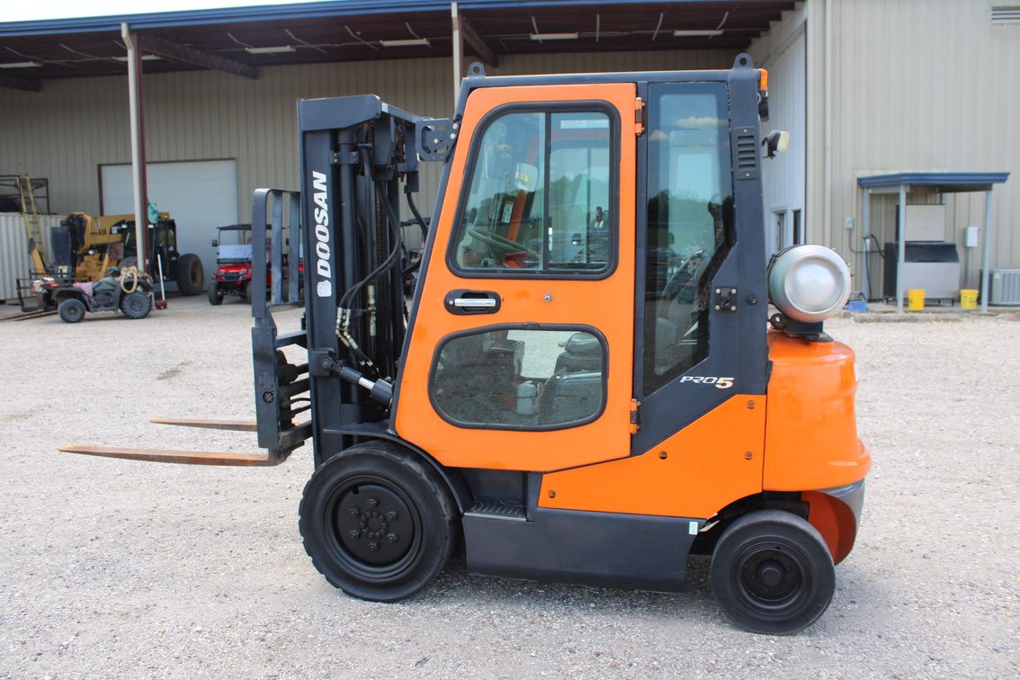 Doosan Pro5 Fork Lift