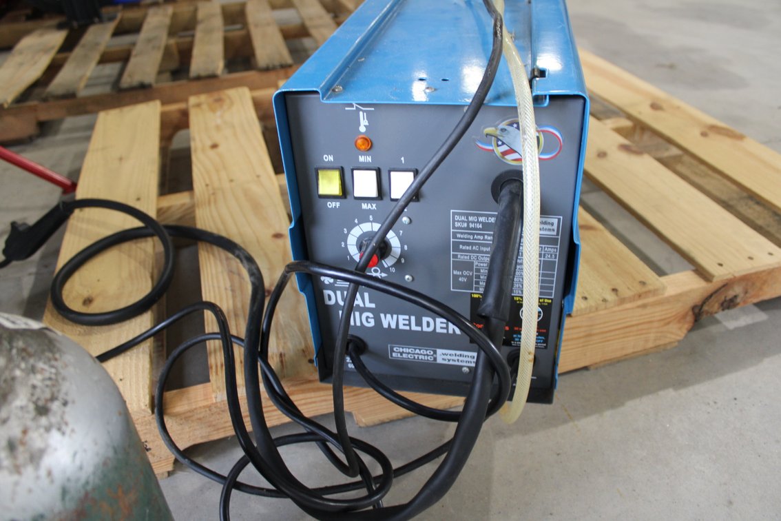 Chicago Electric Welding System Dual Mig Welder w/ Nitrogen Bottle