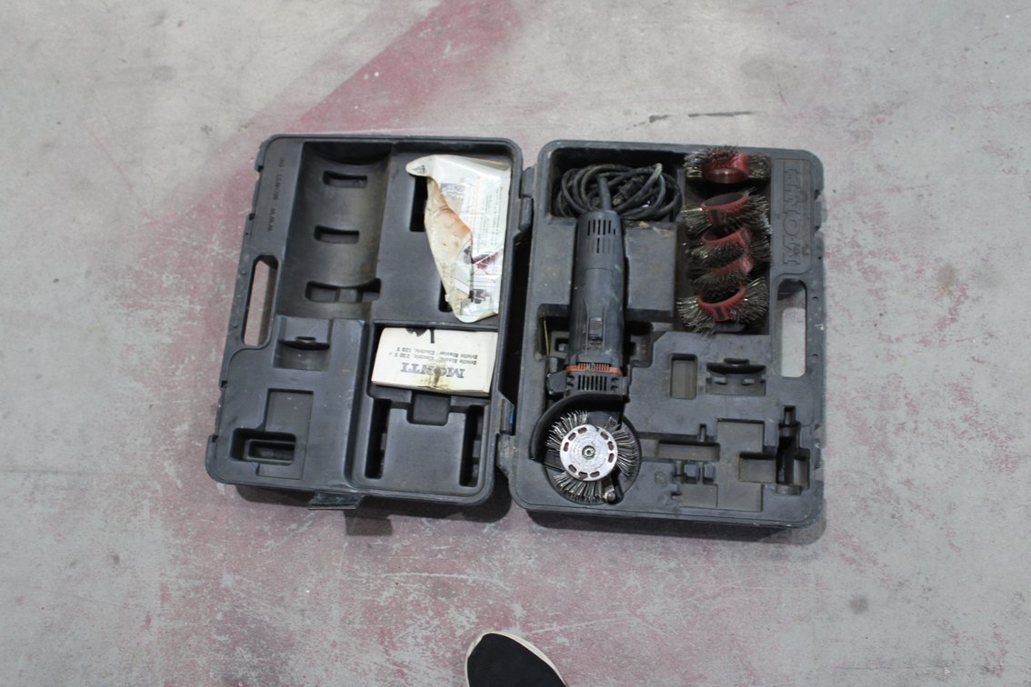 Monti Bristle Blaster