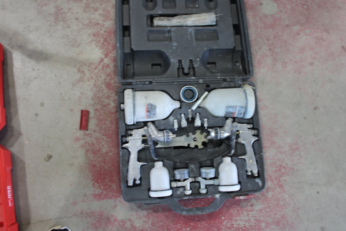 Husky Gravity Feed Paint Guns