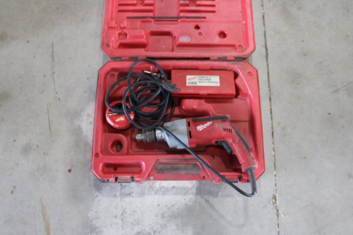 Milwaukee  1/2" Hammer Drill