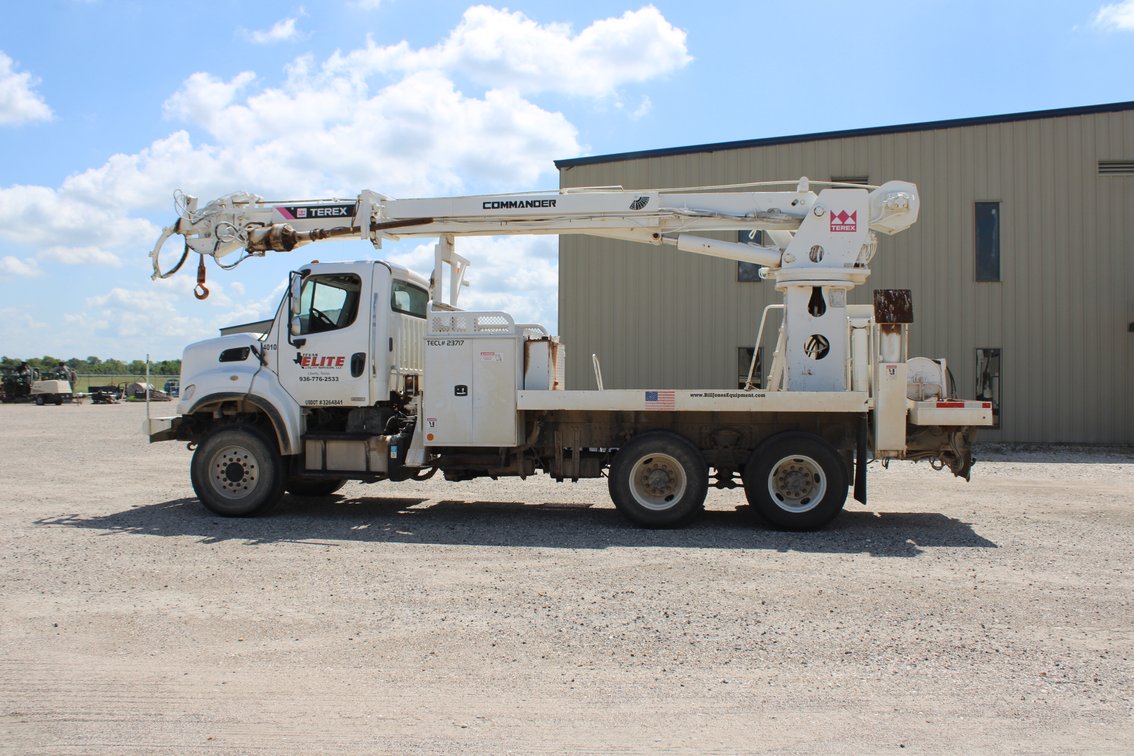 2011 Terex Commander Transmission Digger
