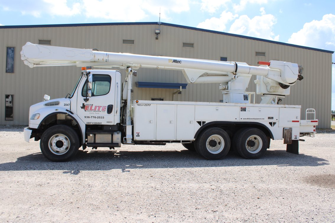 2007 Altec 61’ Bucket Truck