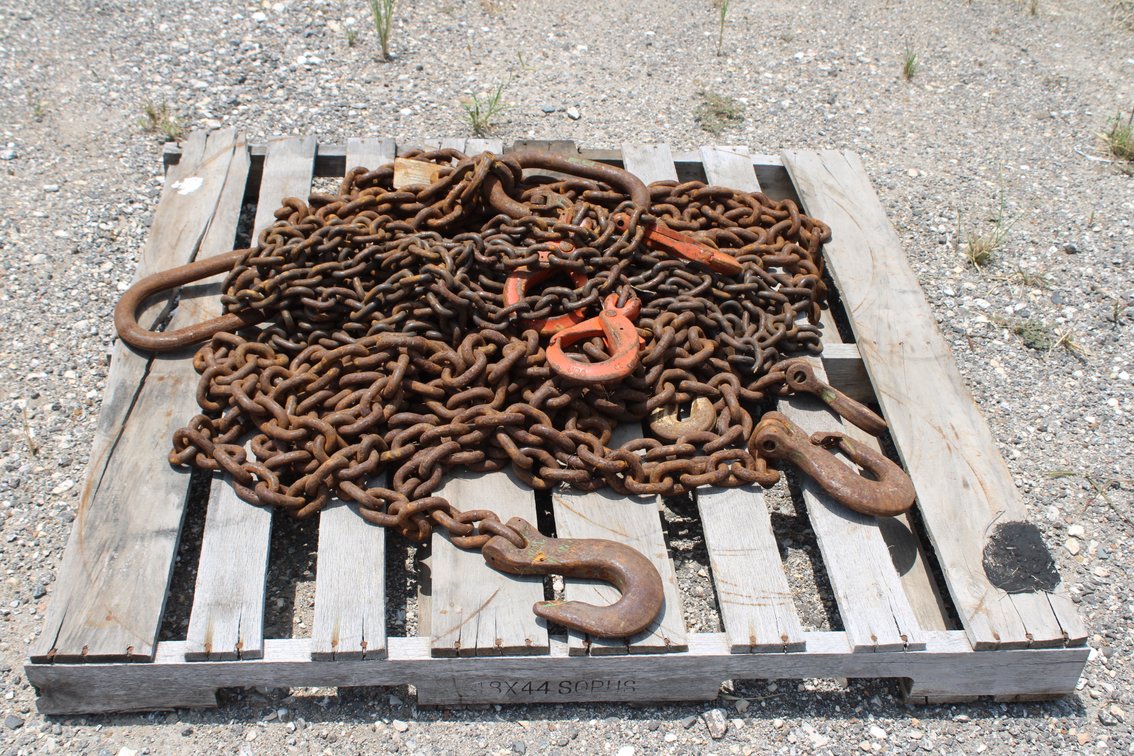 Pallet of Assorted Chains