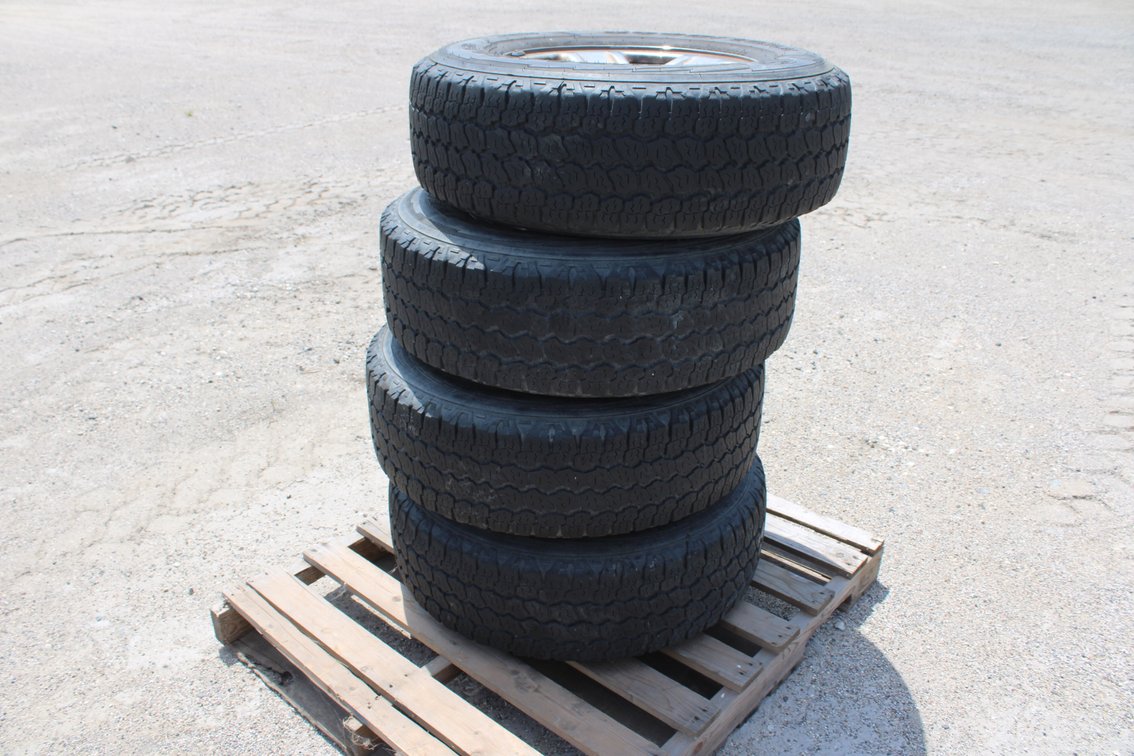 4 Rims with Tires
