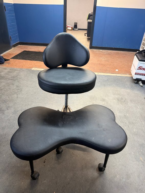Ergonomic office chair