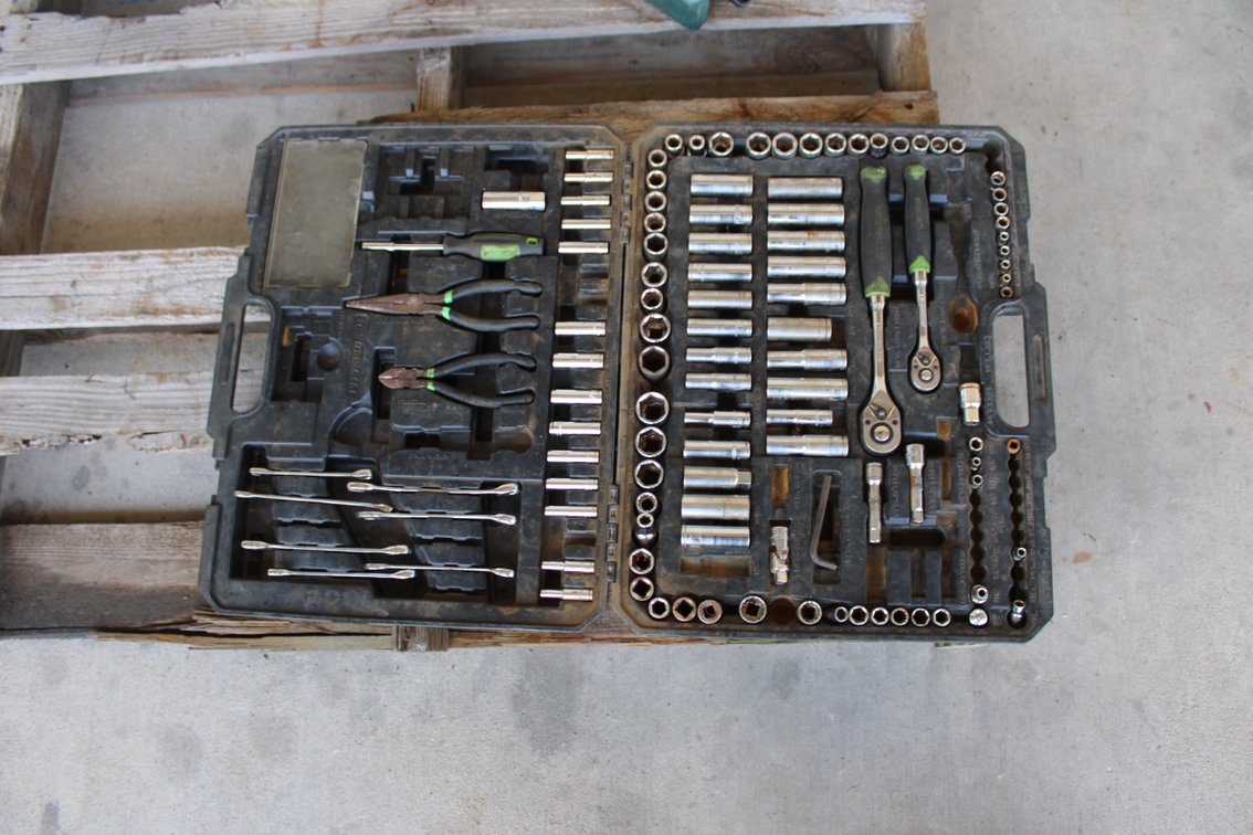 Pittsburgh Tool Set
