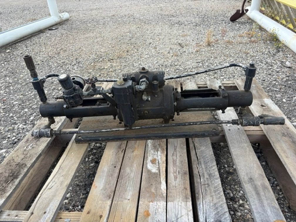 Macfarland 2400 psi High Pressure Pneumatic Pump