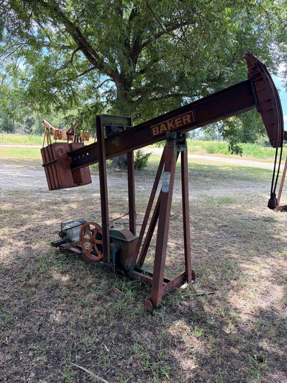 Baker 13 Pump Jack