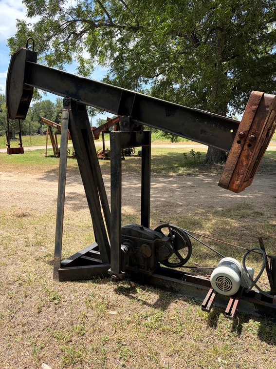 Churchill 16 Pump Jack