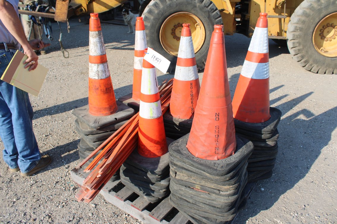 (55) Traffic Cones