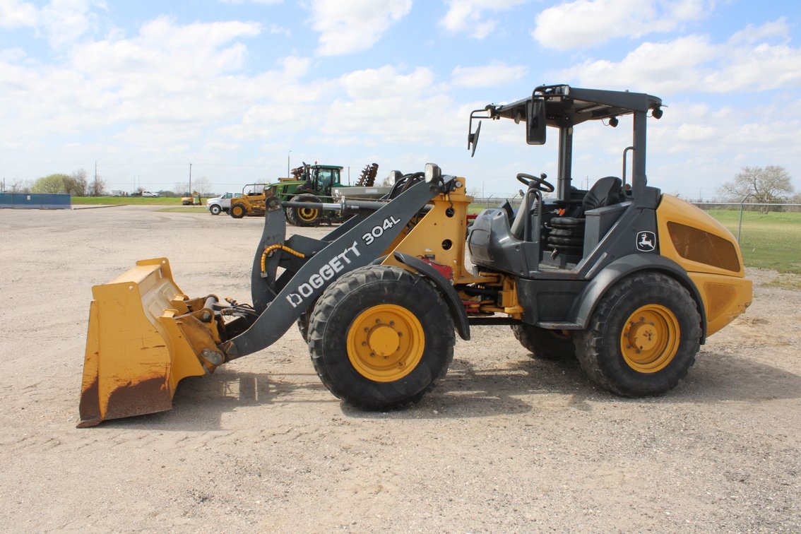 John Deere 304L Wheel Loader